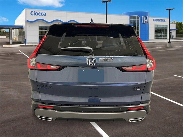 2026 Honda CR-V Hybrid Sport Touring photo 4