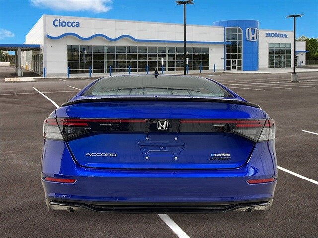 2025 Honda Accord Hybrid Sport-L photo 4