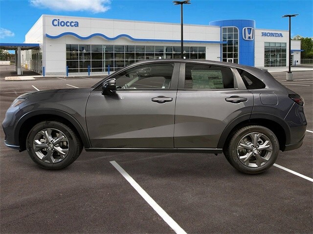 2026 Honda HR-V LX photo 2