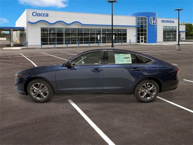 2025 Honda Accord Hybrid EX-L photo 2