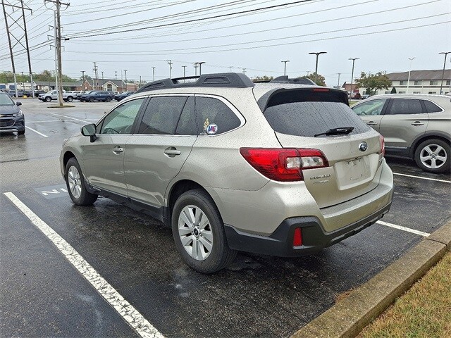 2018 Subaru Outback 2.5i Premium photo 4