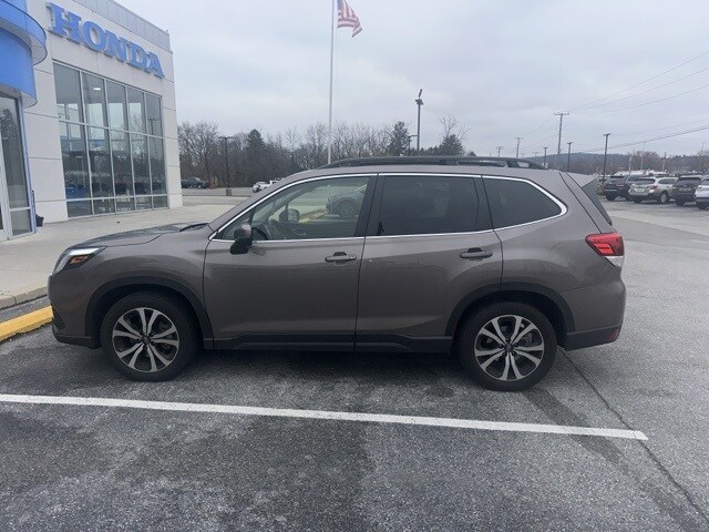 2023 Subaru Forester Limited photo 2