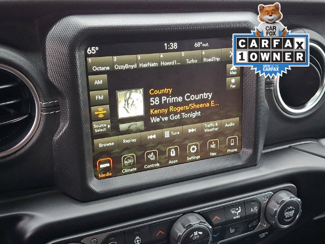 2022 Jeep Wrangler Unlimited Sahara - Photo 18