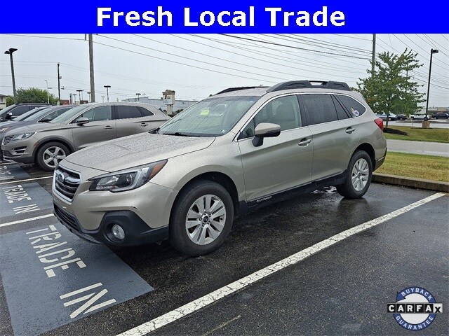 2018 Subaru Outback 2.5i Premium photo 3