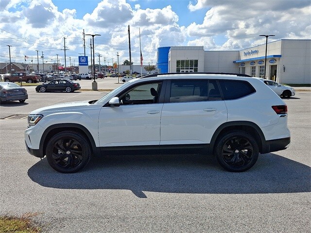 2023 Volkswagen Atlas V6 SE Technology photo 4