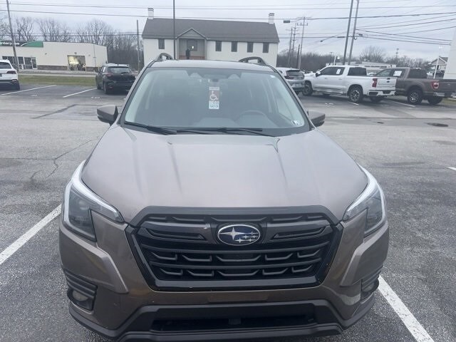 2023 Subaru Forester Limited photo 3