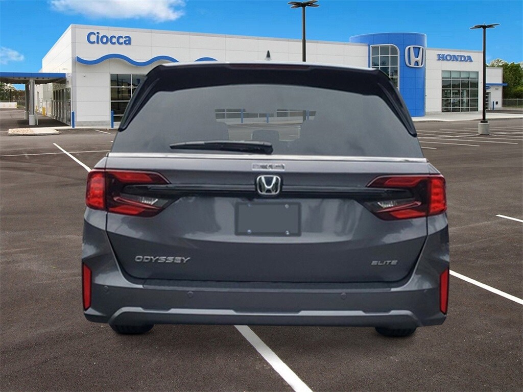 2026 Honda Odyssey Elite photo 2