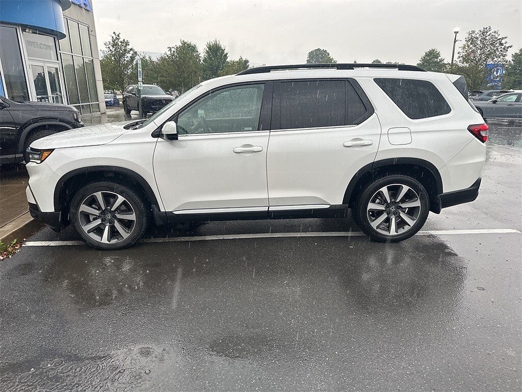 2023 Honda Pilot Elite photo 4