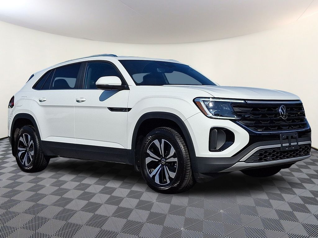 2024 Volkswagen Atlas Cross Sport 2.0T SE 4MOTION's photo