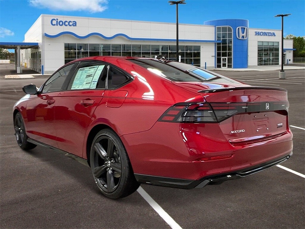 2025 Honda Accord Hybrid Sport-L photo 3