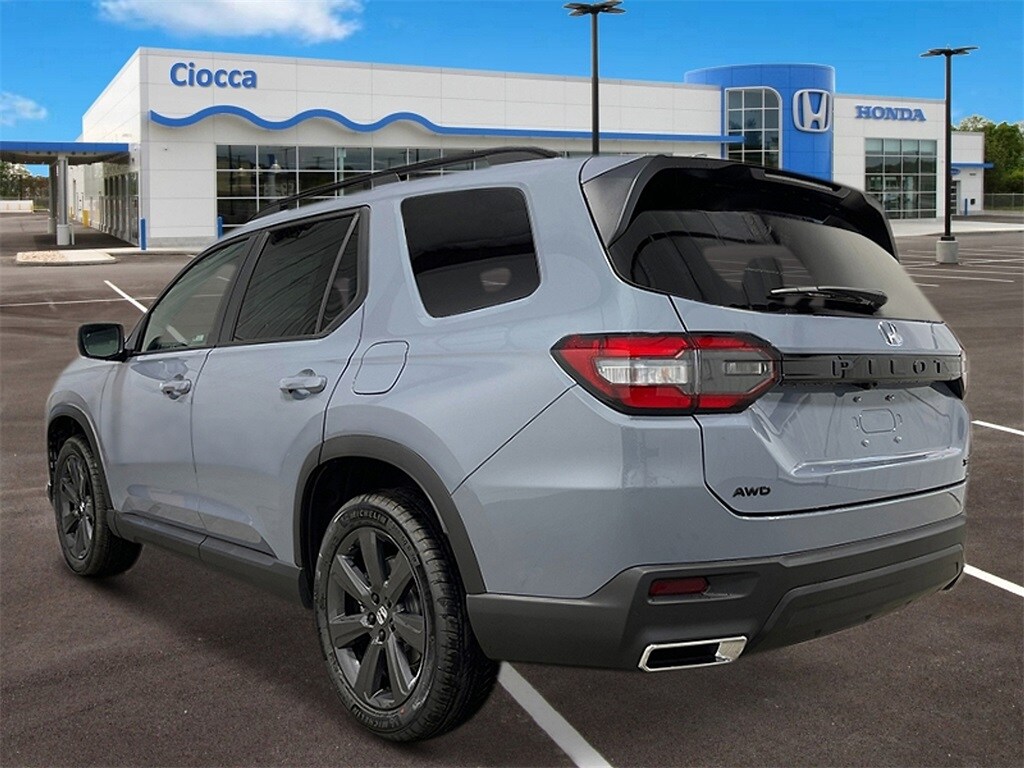 2025 Honda Pilot Sport photo 2