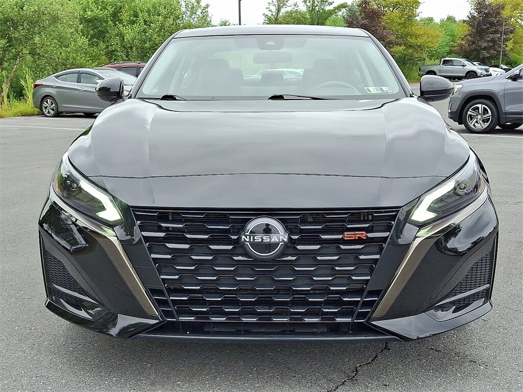 2023 Nissan Altima 2.5 SR photo 4