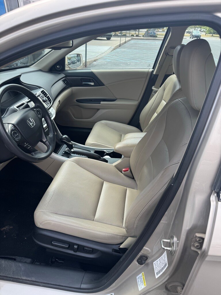 2014 Honda Accord EX-L photo 2