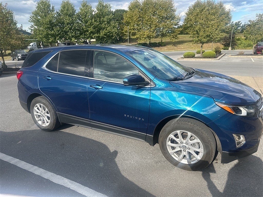 2020 Chevrolet Equinox LT photo 4