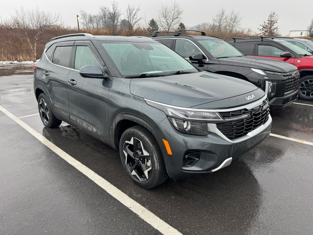 Used 2024 Kia Seltos EX SUV
