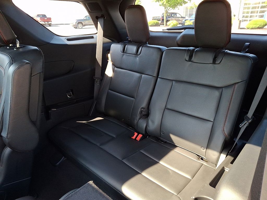2023 Ford Explorer ST-LINE - Photo 14