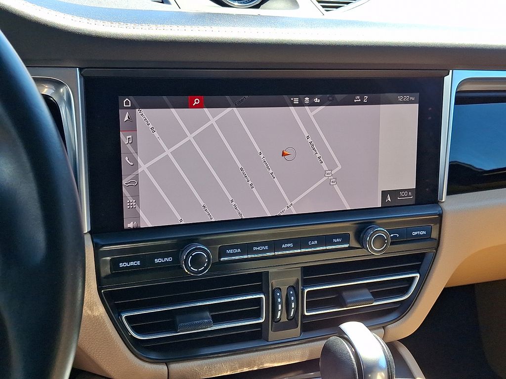 2021 Porsche Macan S - Photo 3