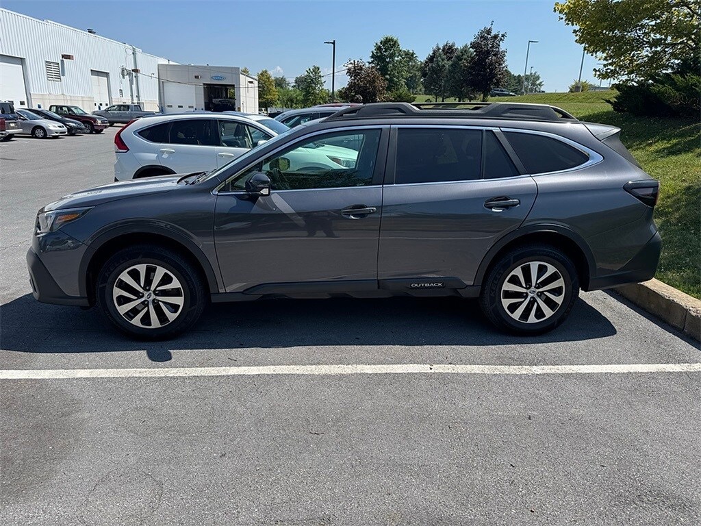 2022 Subaru Outback Premium photo 3