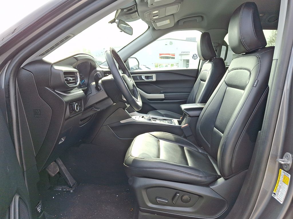 2023 Ford Explorer XLT - Photo 15