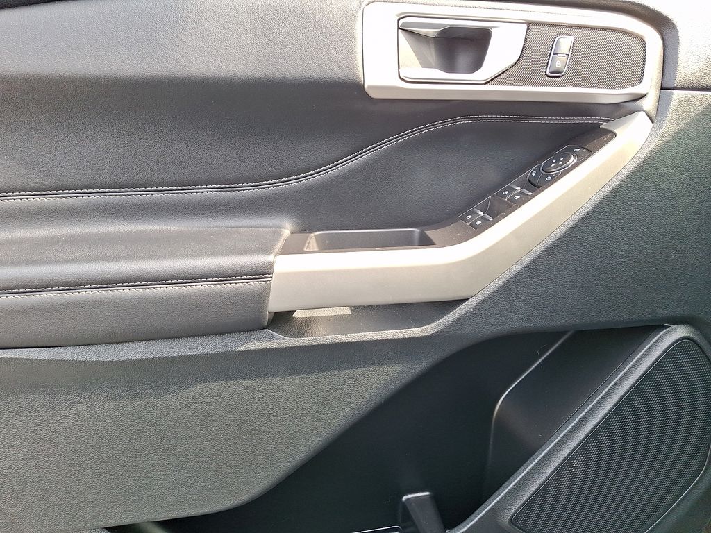 2023 Ford Explorer XLT - Photo 14