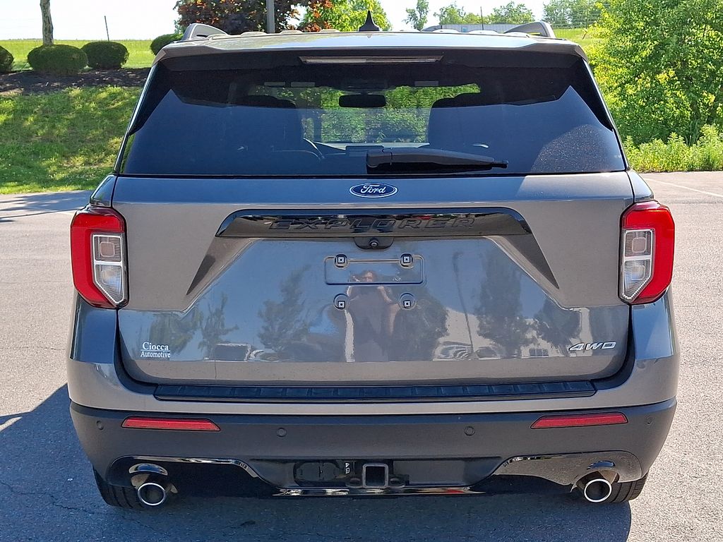 2023 Ford Explorer ST-LINE - Photo 8