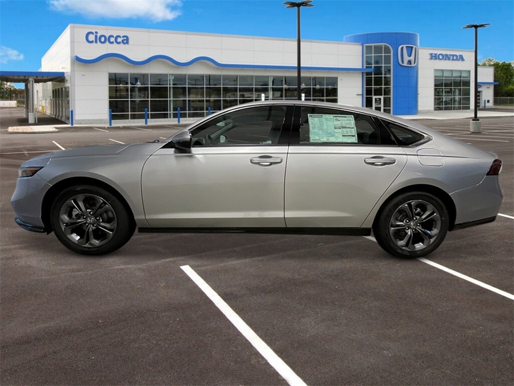 2025 Honda Accord Hybrid EX-L photo 2