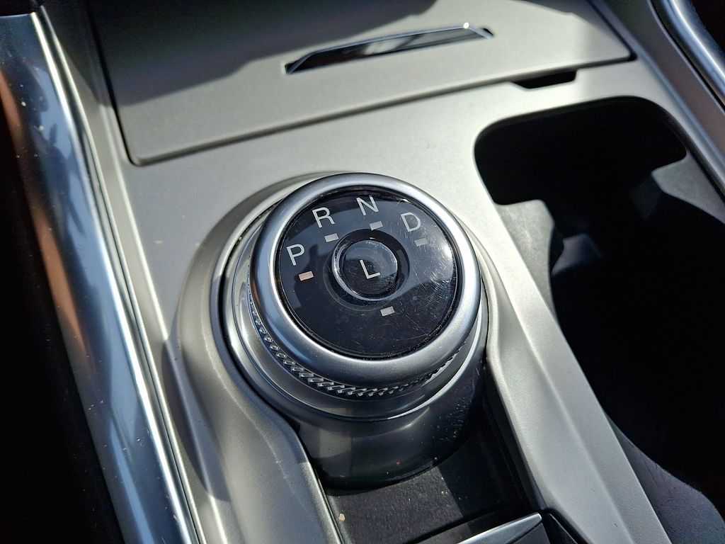 2023 Ford Explorer XLT - Photo 16