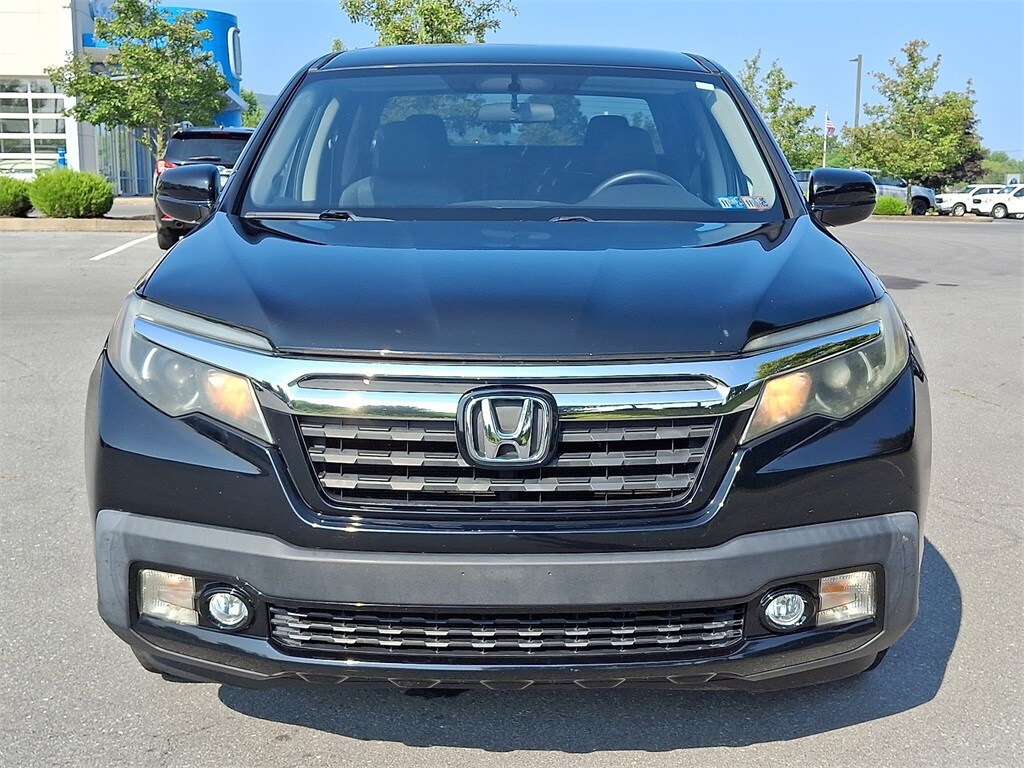 2017 Honda Ridgeline Sport photo 4