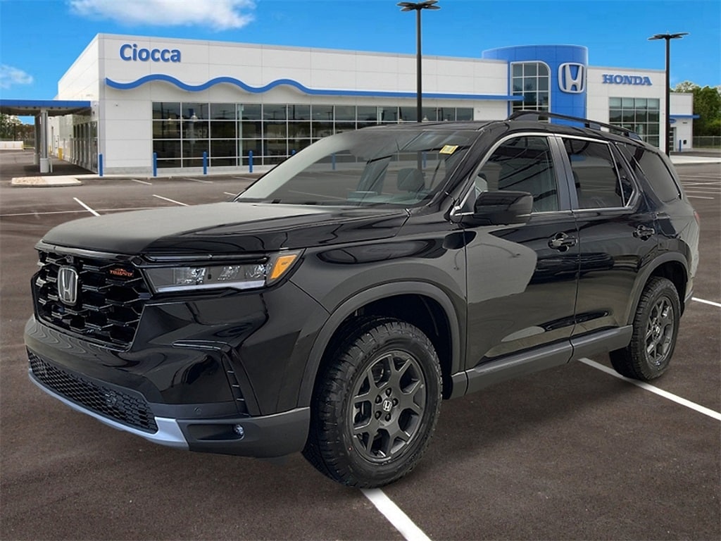 2025 Honda Pilot TrailSport's photo