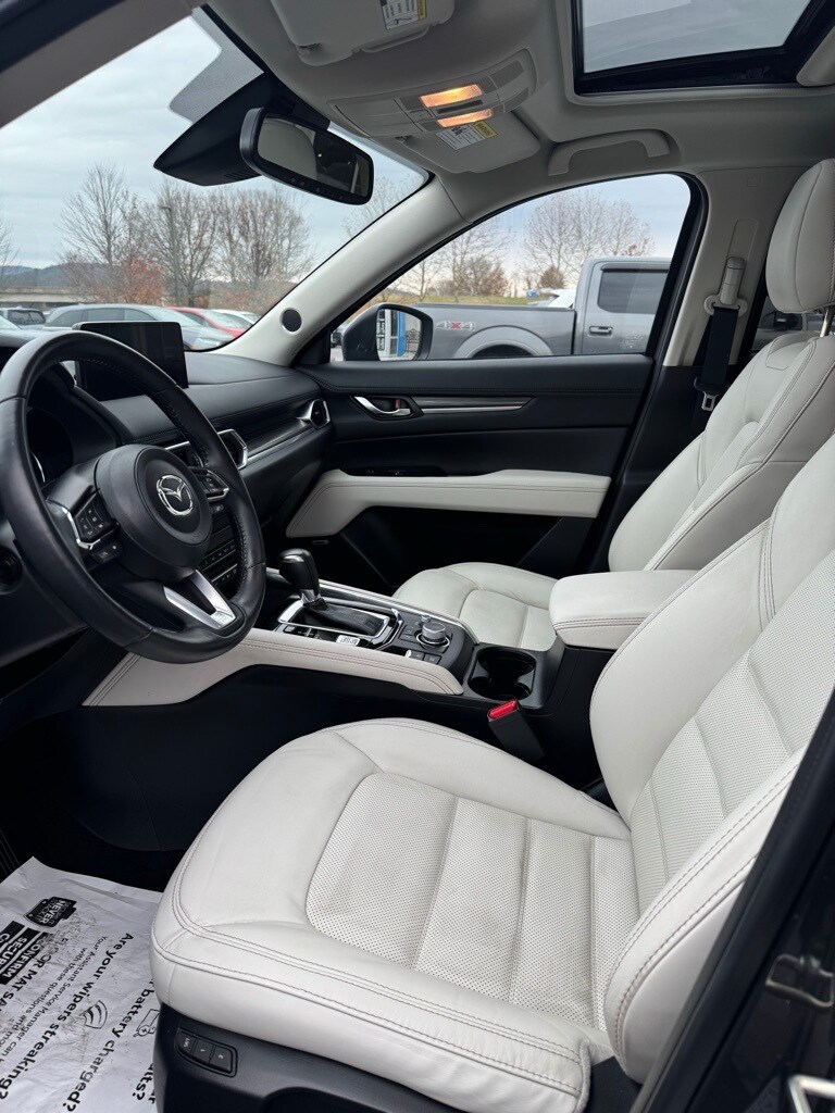2023 Mazda CX-5 2.5 Premium Plus photo 2