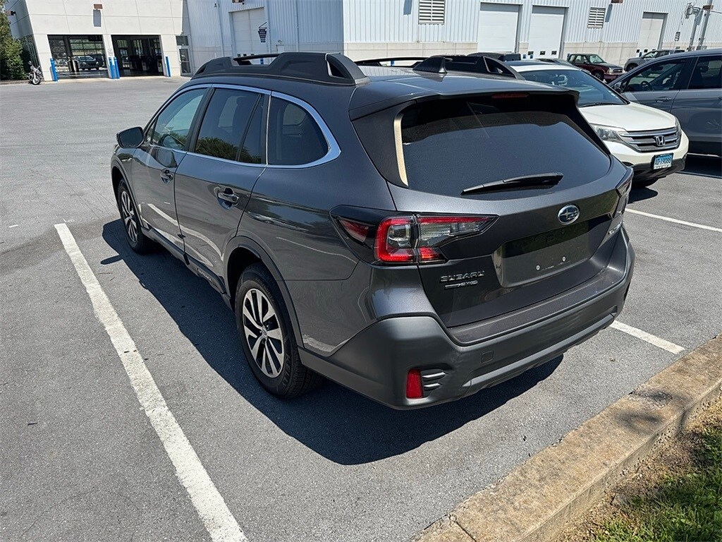 2022 Subaru Outback Premium photo 4
