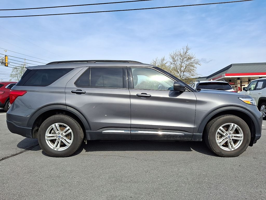 2023 Ford Explorer XLT - Photo 10