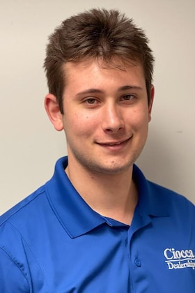 Staff member Steve Buten from ID_559e159b7447
