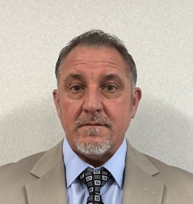 Staff member Dennis Christiana from ID_559e159b7447
