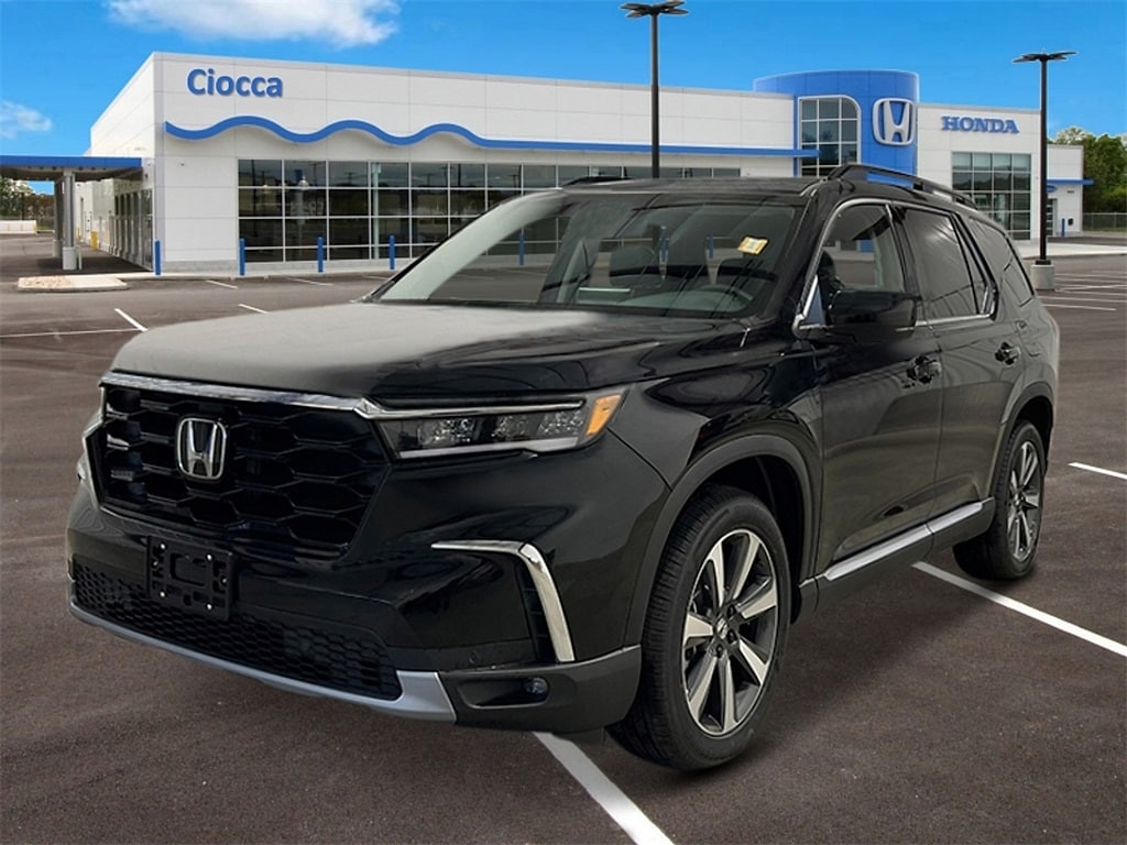 New 2025 Honda Pilot Touring SUV
