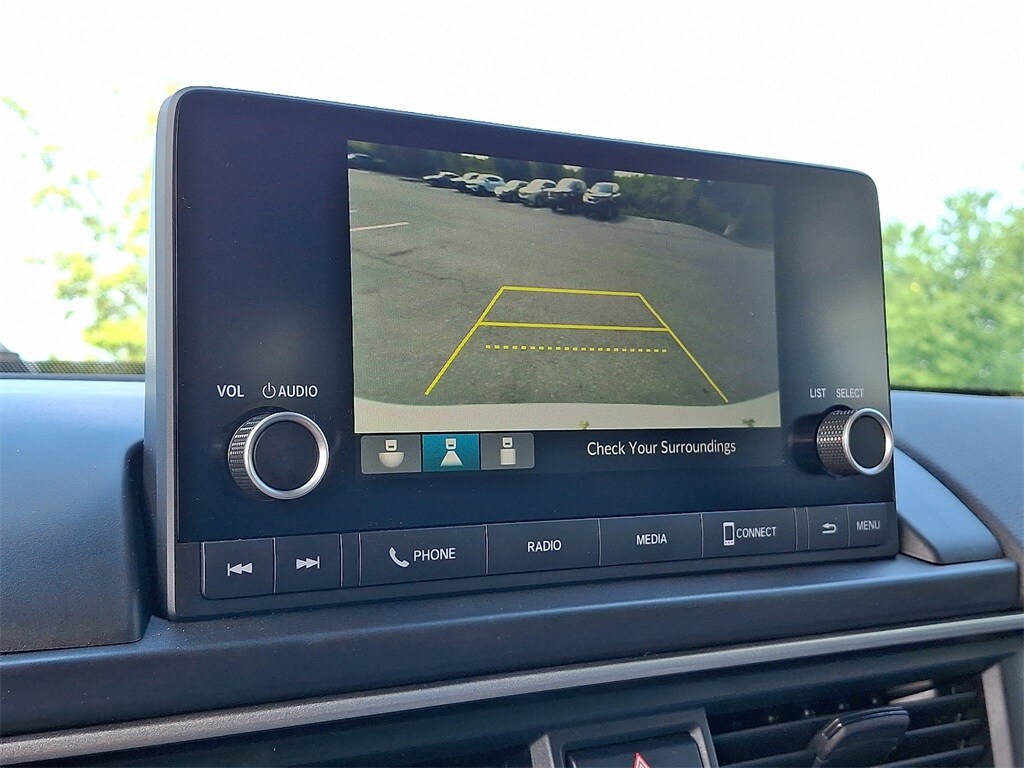 2023 Honda Pilot LX photo 3