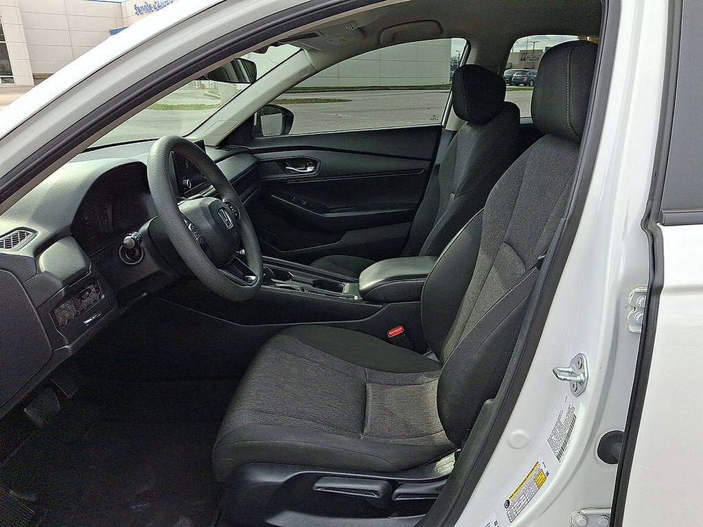 2023 Honda Accord LX - Photo 17
