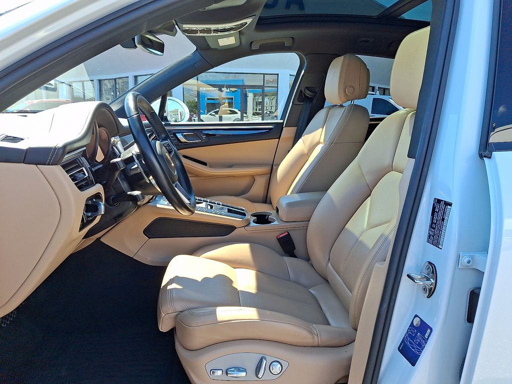 2021 Porsche Macan S - Photo 26