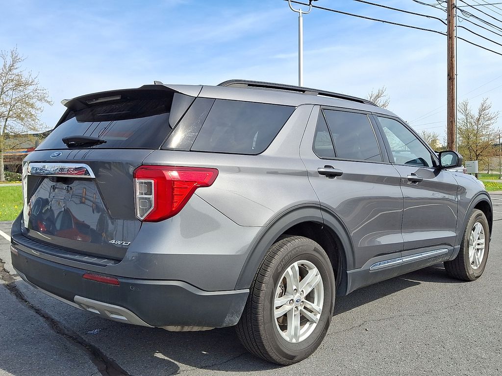 2023 Ford Explorer XLT - Photo 9