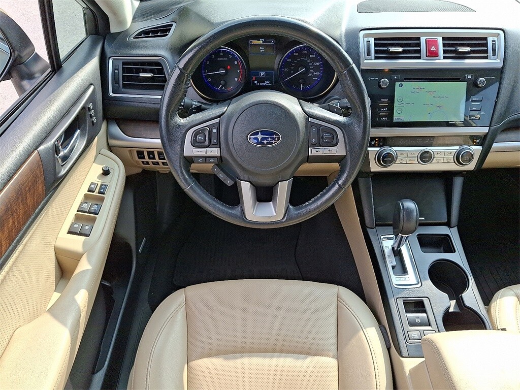 2017 Subaru Outback 2.5i Limited photo 2