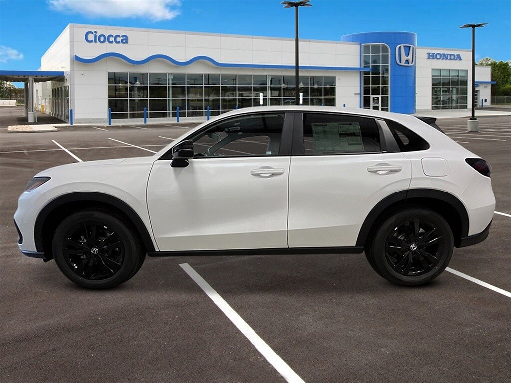 2026 Honda HR-V Sport photo 2