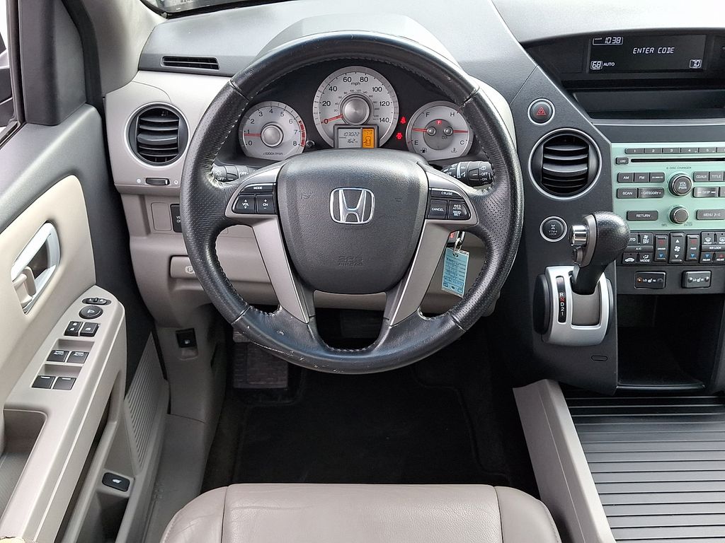 Used 2011 Honda Pilot EX-L with VIN 5FNYF4H56BB038202 for sale in Muncy, PA