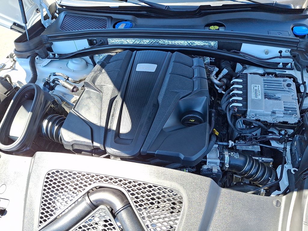 2021 Porsche Macan S - Photo 41