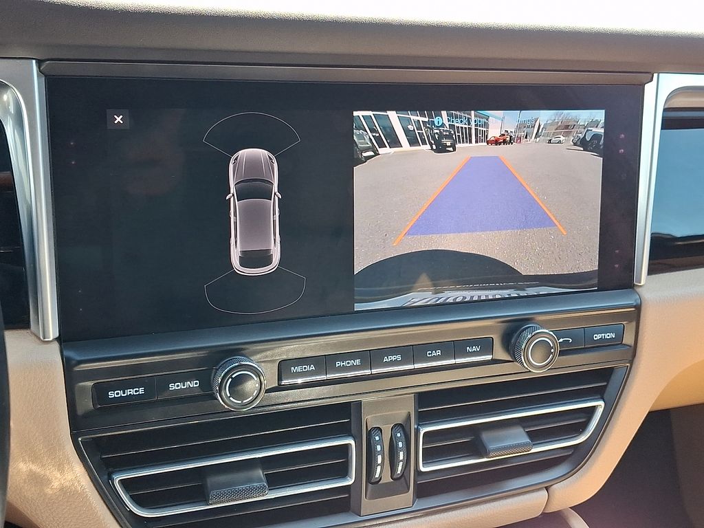 2021 Porsche Macan S - Photo 4