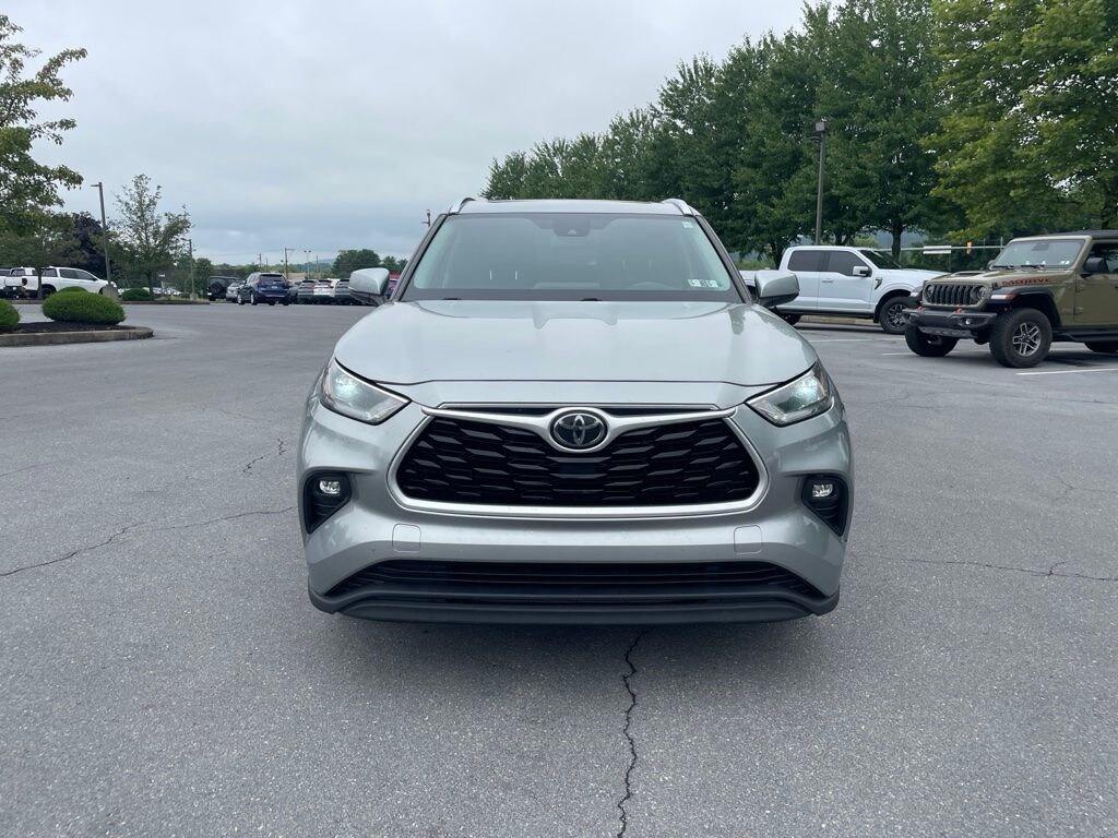 Used 2021 Toyota Highlander XLE SUV