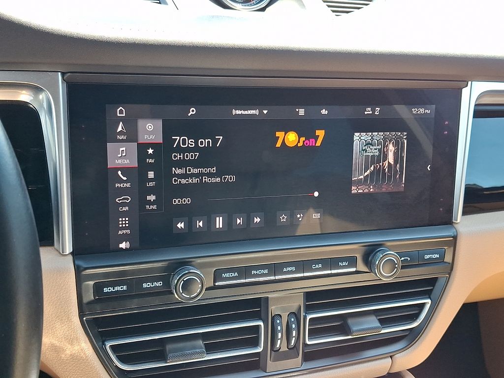 2021 Porsche Macan S - Photo 30