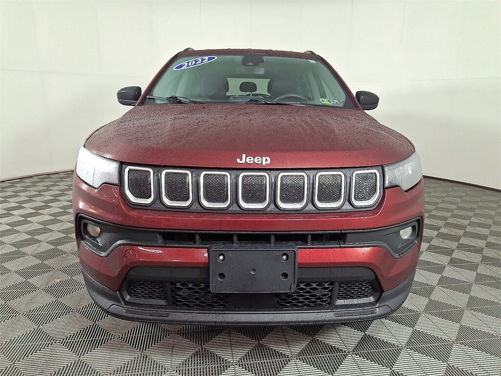 2022 Jeep Compass Latitude photo 4