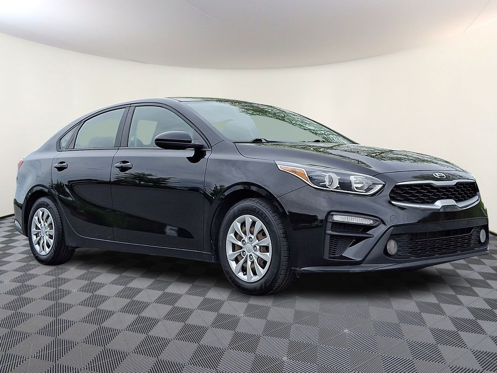 2020 Kia Forte FE's photo