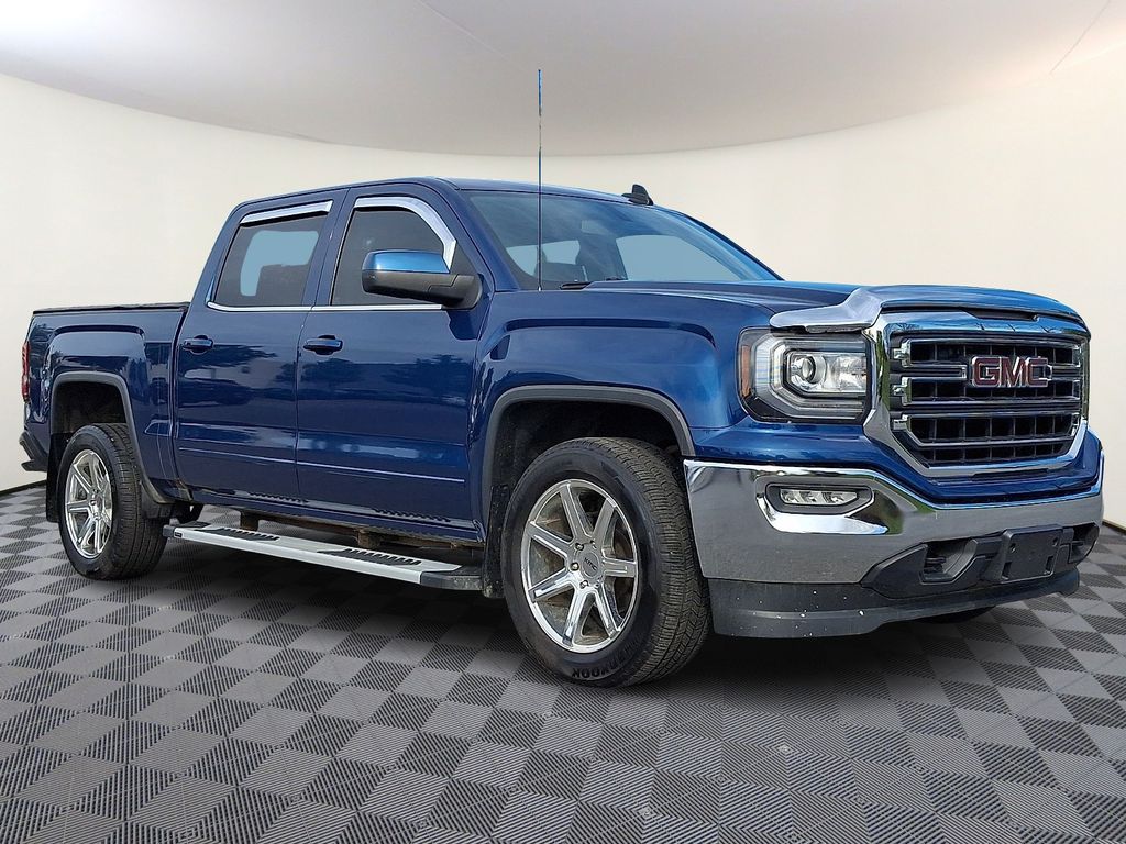 2016 GMC Sierra 4WD Crew Cab Short Box SLE's photo