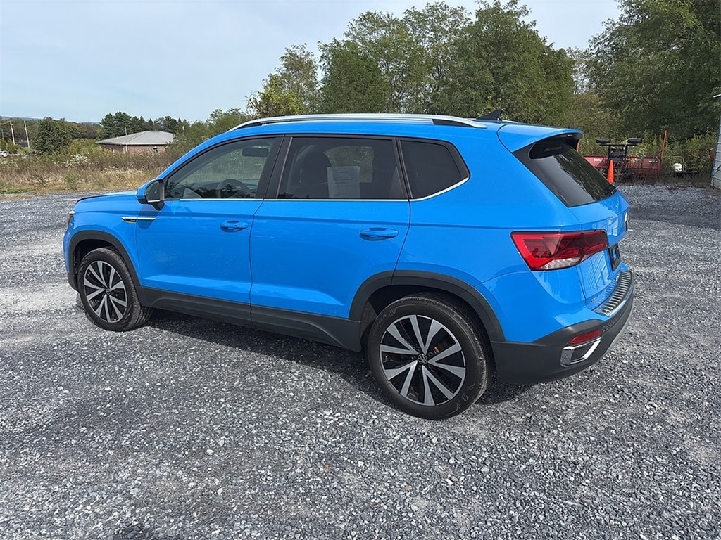 2022 Volkswagen Taos SE photo 4